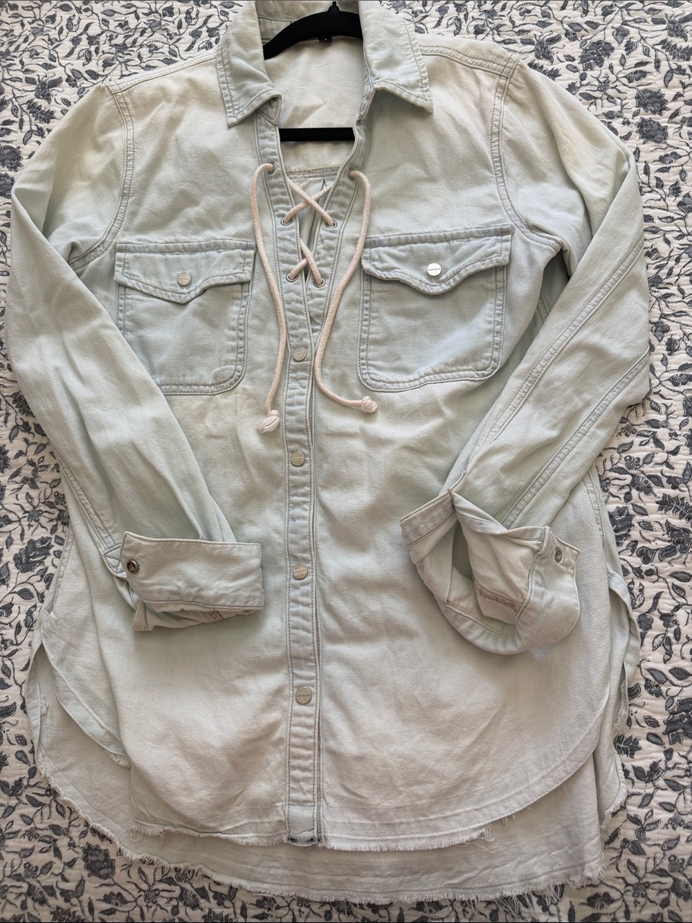 Sanctuary• Light denim Lace-Up Button Front Shirt